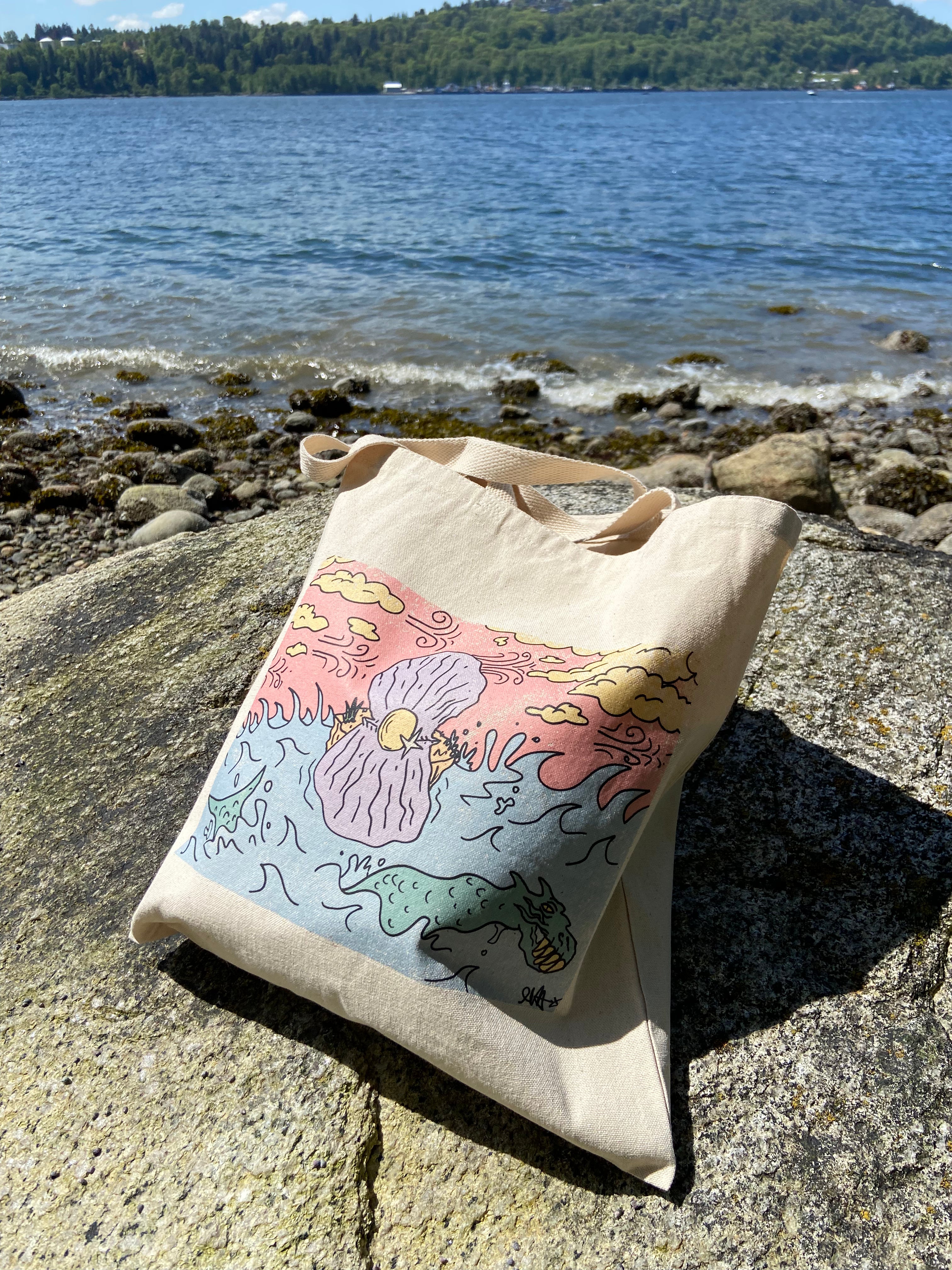 Clamshell Tote Bag